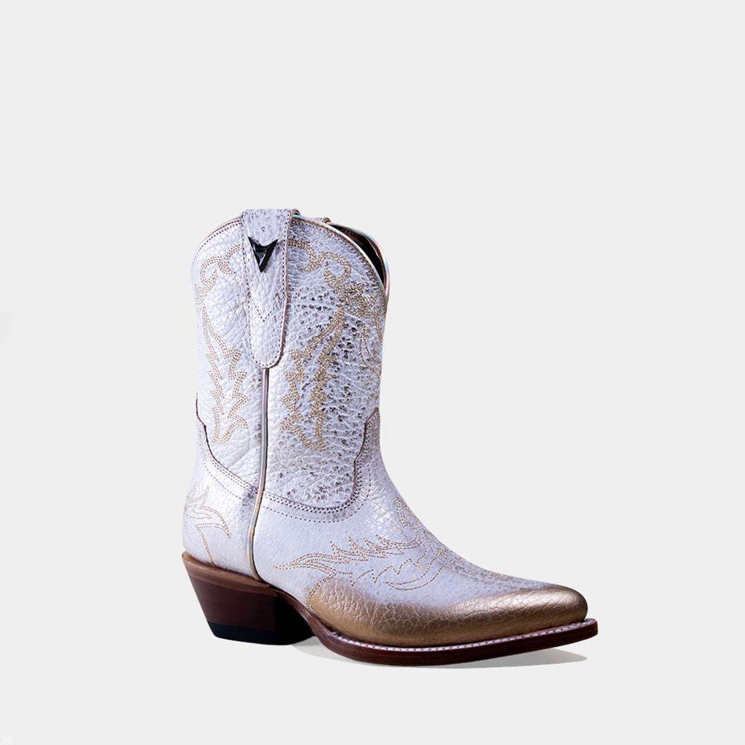 AURUM WHITE