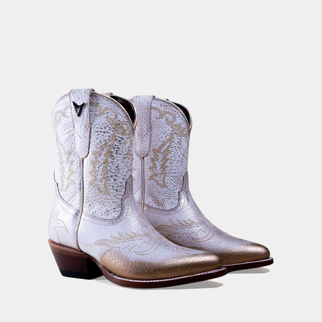 AURUM WHITE